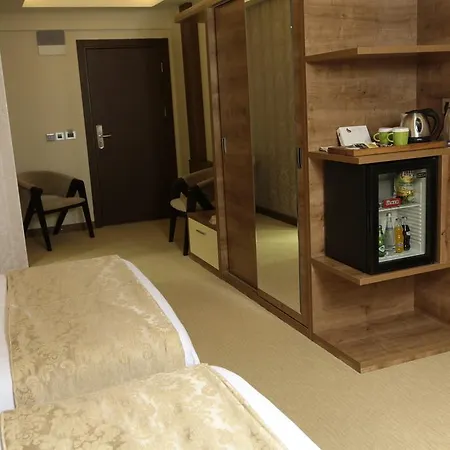 La Vie Otel