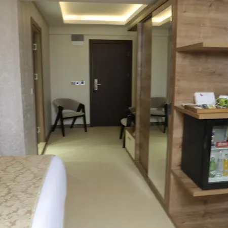 La Vie Otel 4*