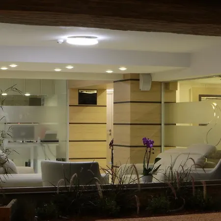 Otel La Vie 4*